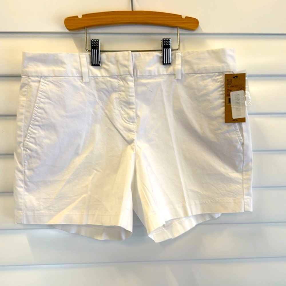 Cremieux Women's new Shorts Size 6‎